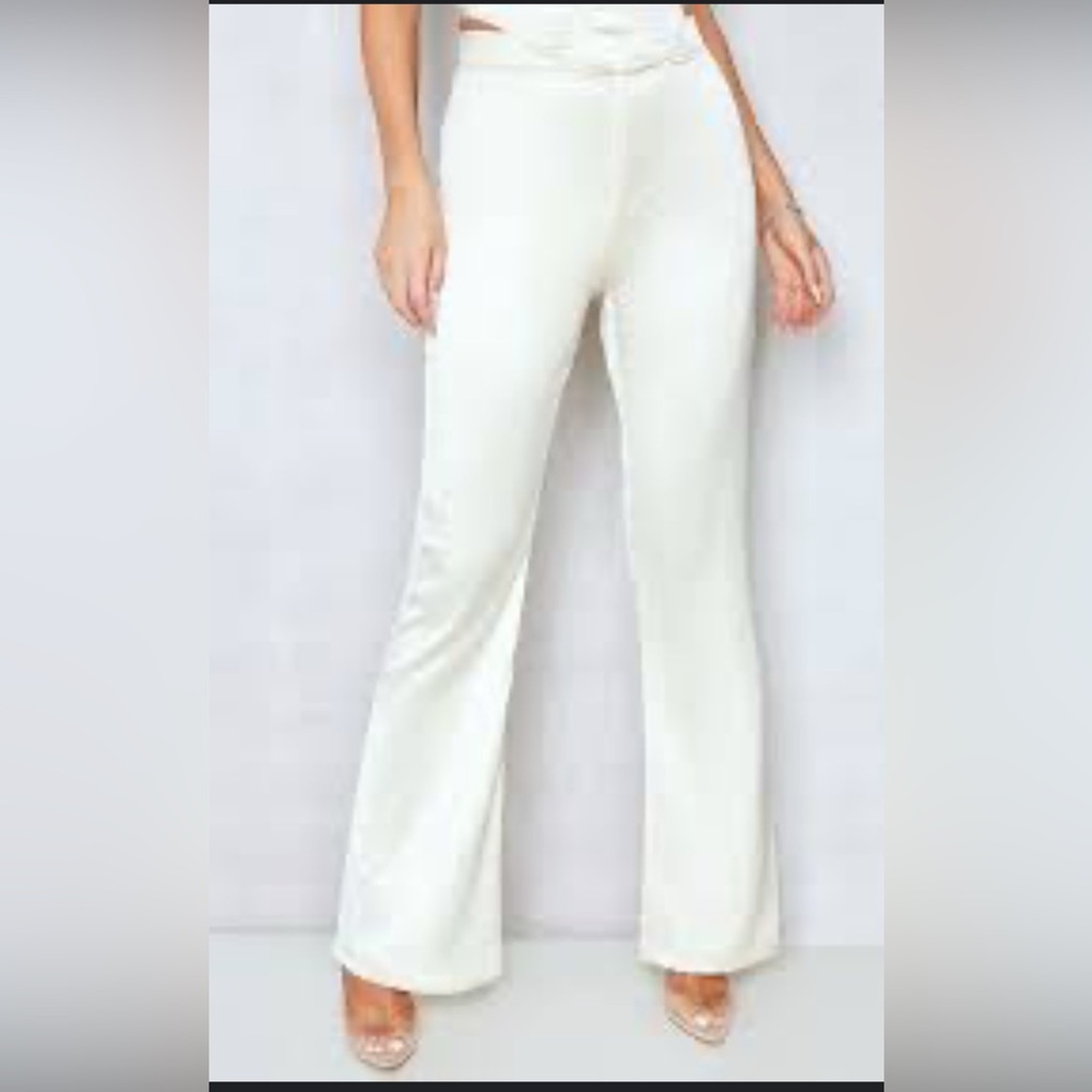 Pretty little thing Tall Cream Satin Wide Leg Trousers Sz 12